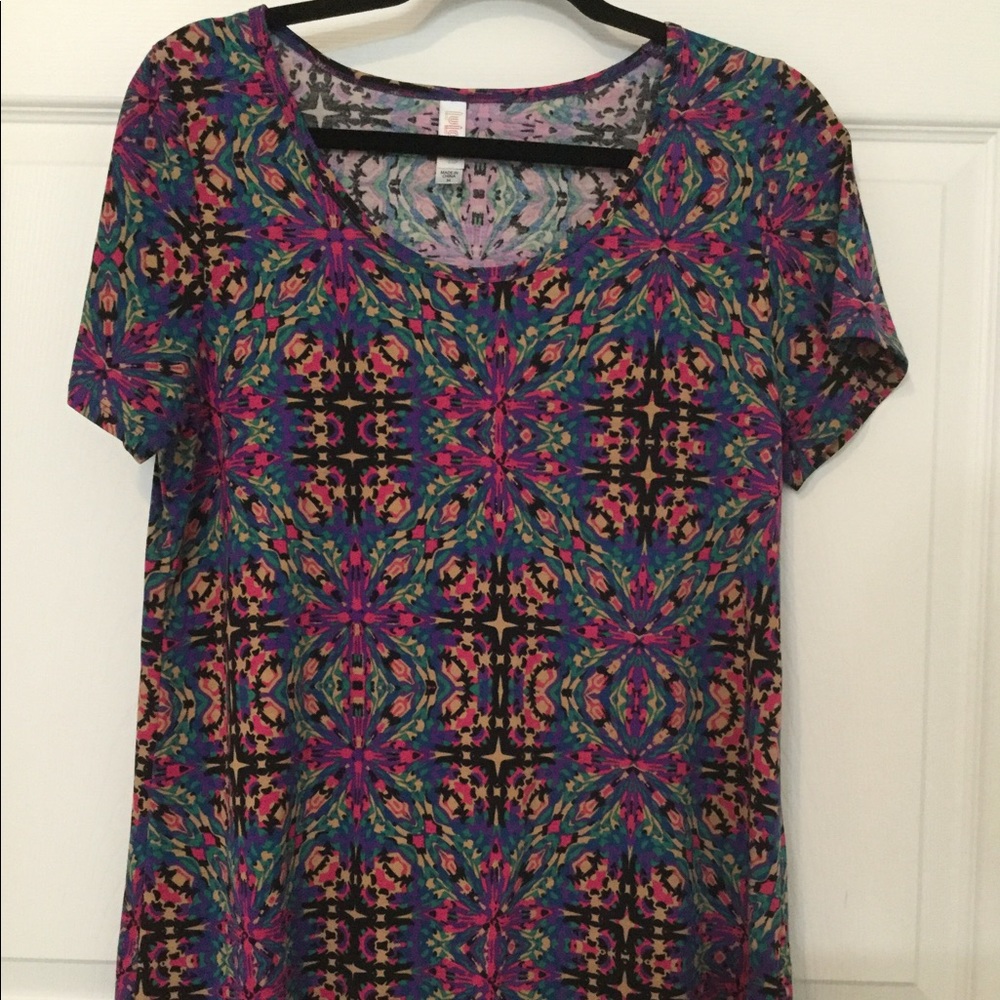 LuLaRoe Classic-T